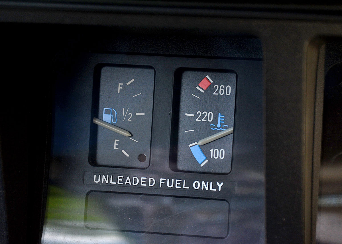 1988 Jeep Grand Wagoneer