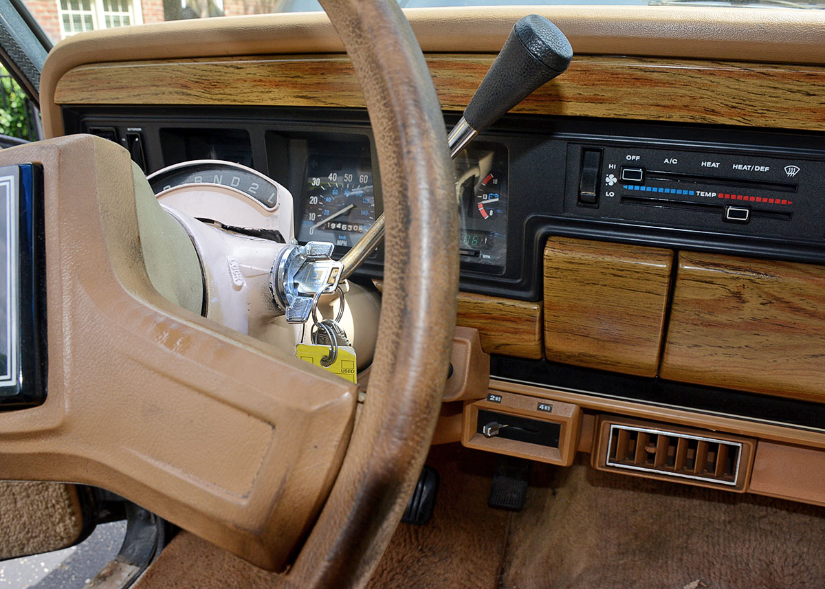 1988 Jeep Grand Wagoneer