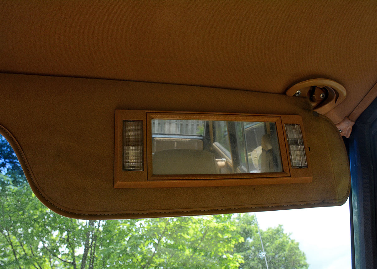 1988 Jeep Grand Wagoneer