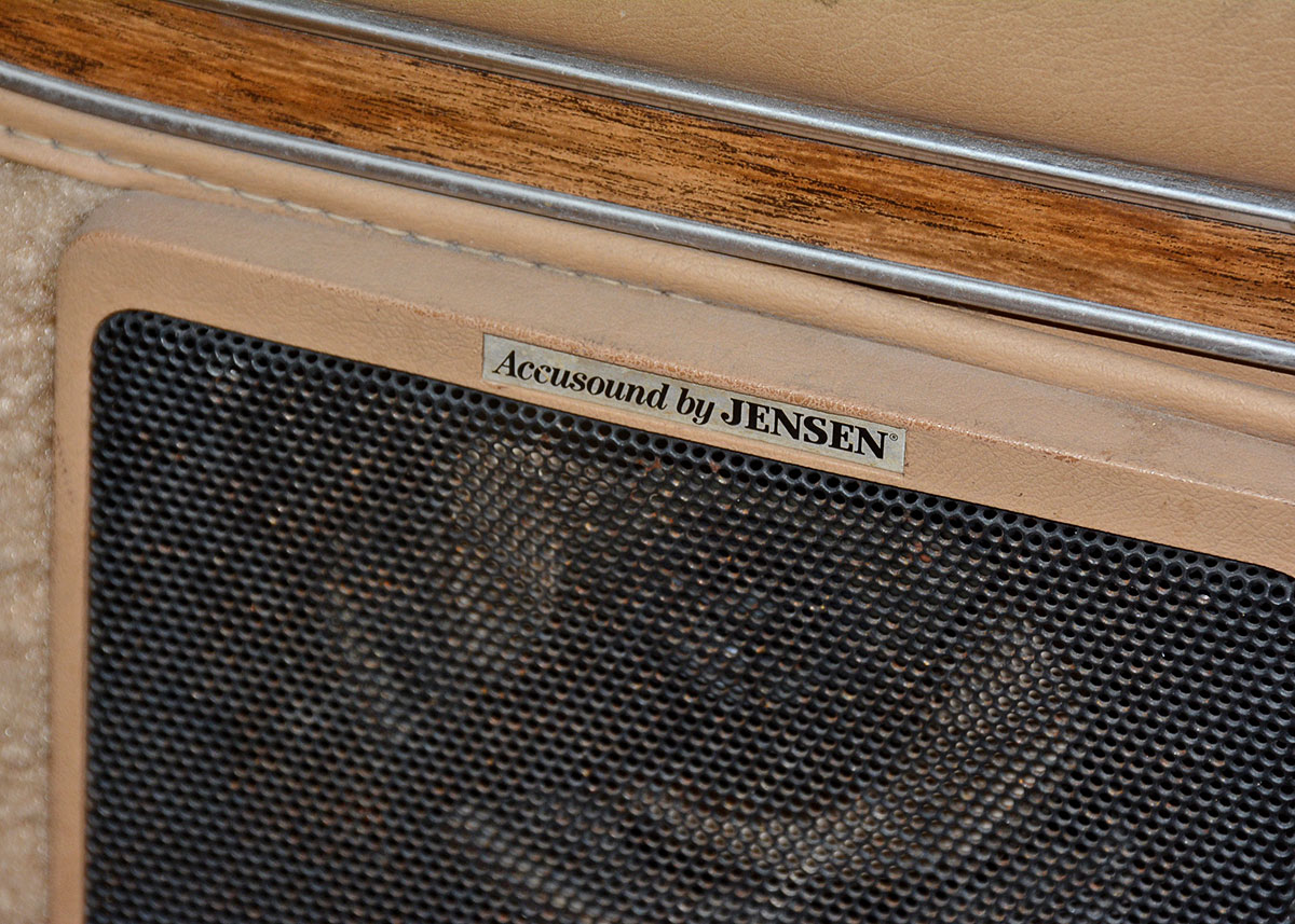 1988 Jeep Grand Wagoneer