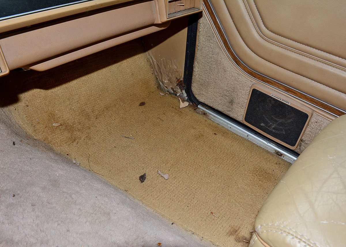 1988 Jeep Grand Wagoneer