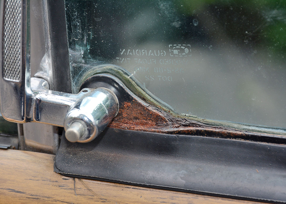 1988 Jeep Grand Wagoneer