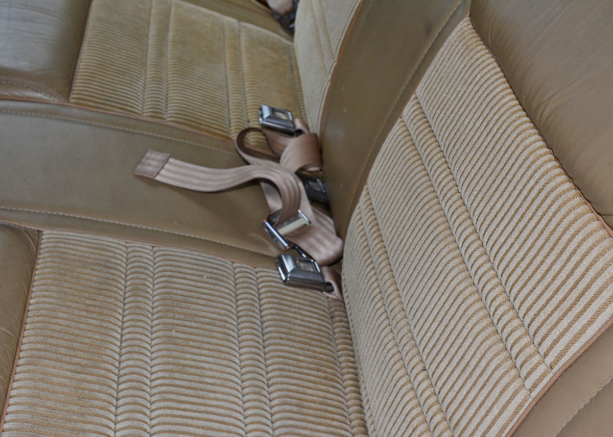 1988 Jeep Grand Wagoneer