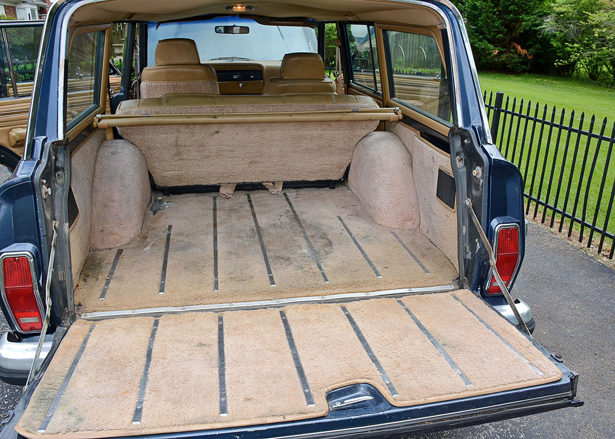 1988 Jeep Grand Wagoneer