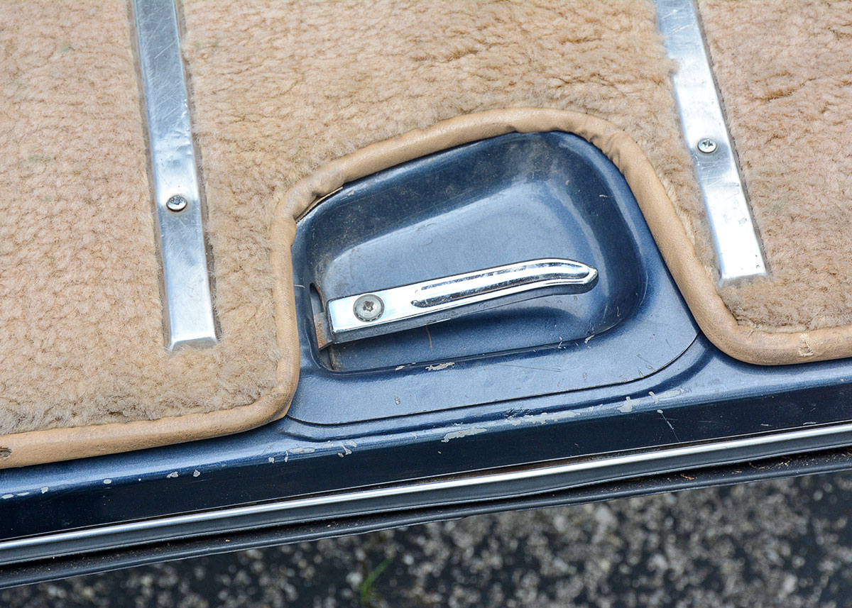 1988 Jeep Grand Wagoneer