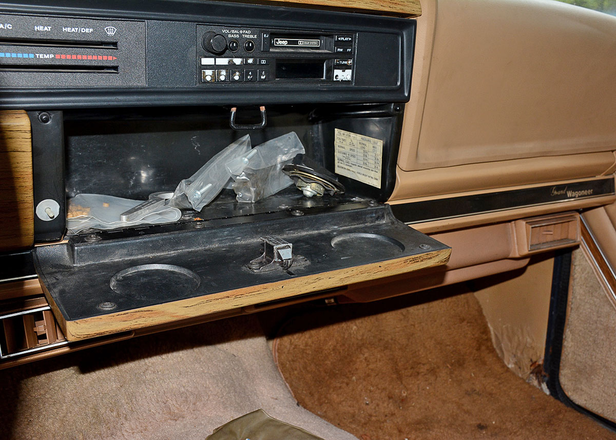 1988 Jeep Grand Wagoneer