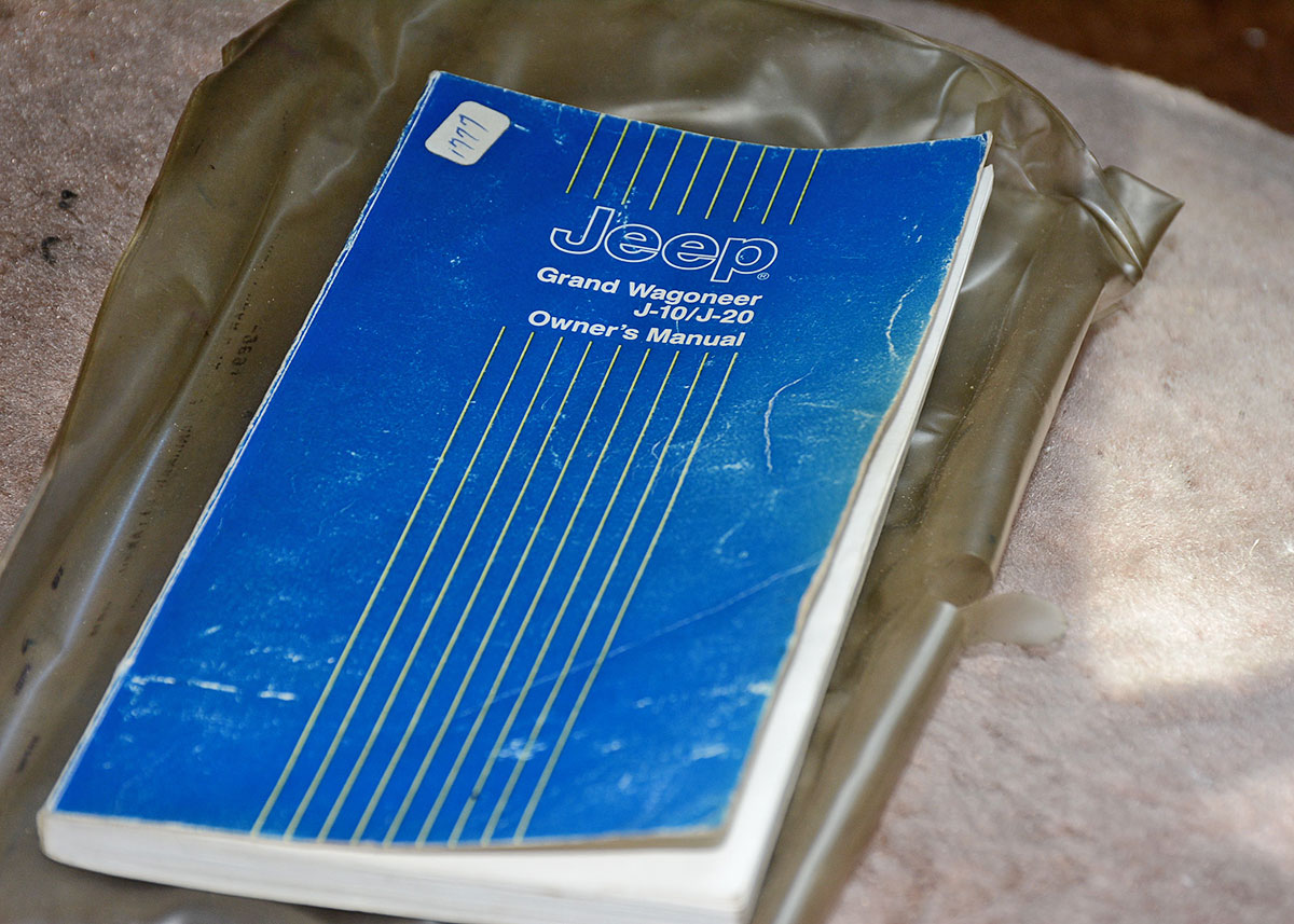 1988 Jeep Grand Wagoneer