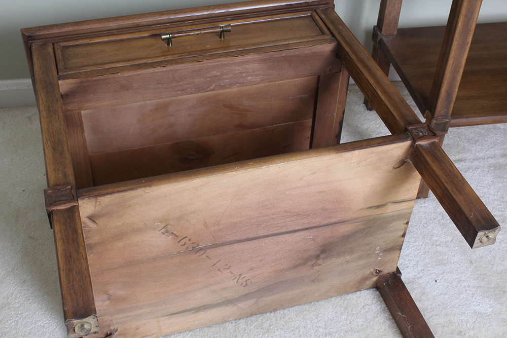 Modernage Mid Century Modern Nightstands