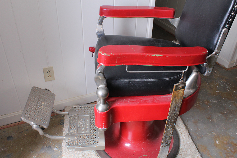 Vintage Theo-A-Kochs Barber Chair