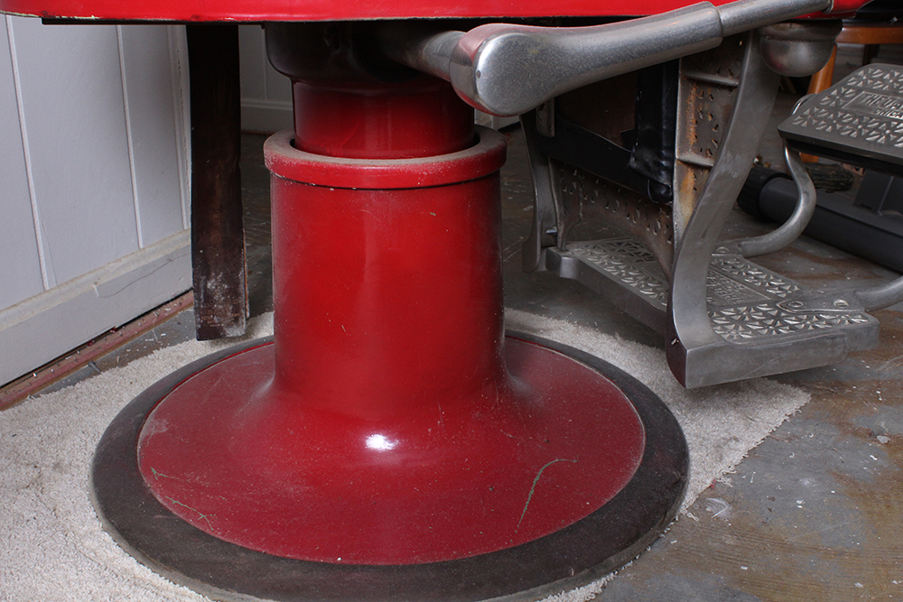 Vintage Theo-A-Kochs Barber Chair