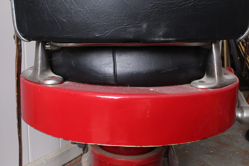 Vintage Theo-A-Kochs Barber Chair