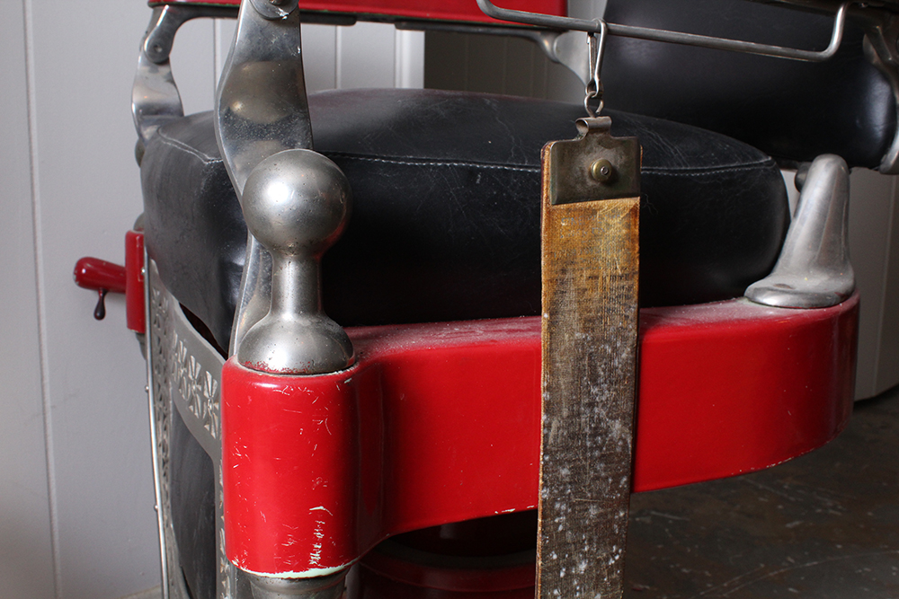 Vintage Theo-A-Kochs Barber Chair