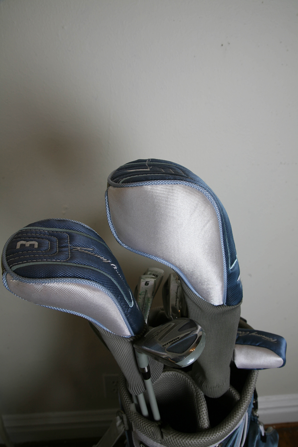 Tommy Armour Golf Clubs and Bag