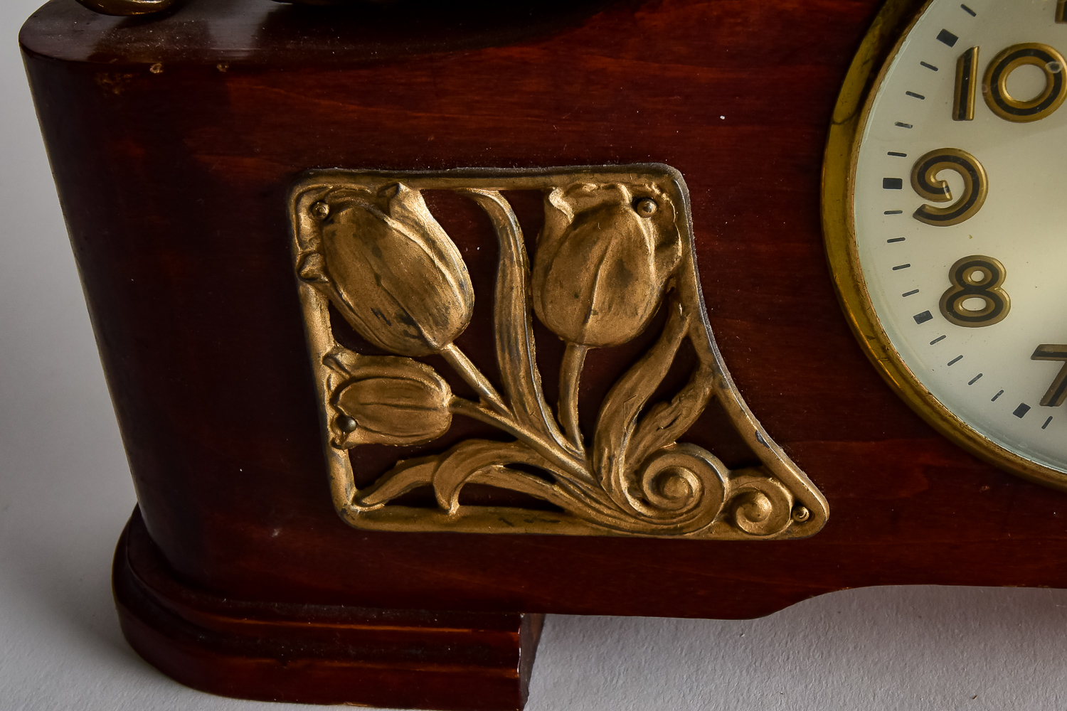 Sessions Electric Clock