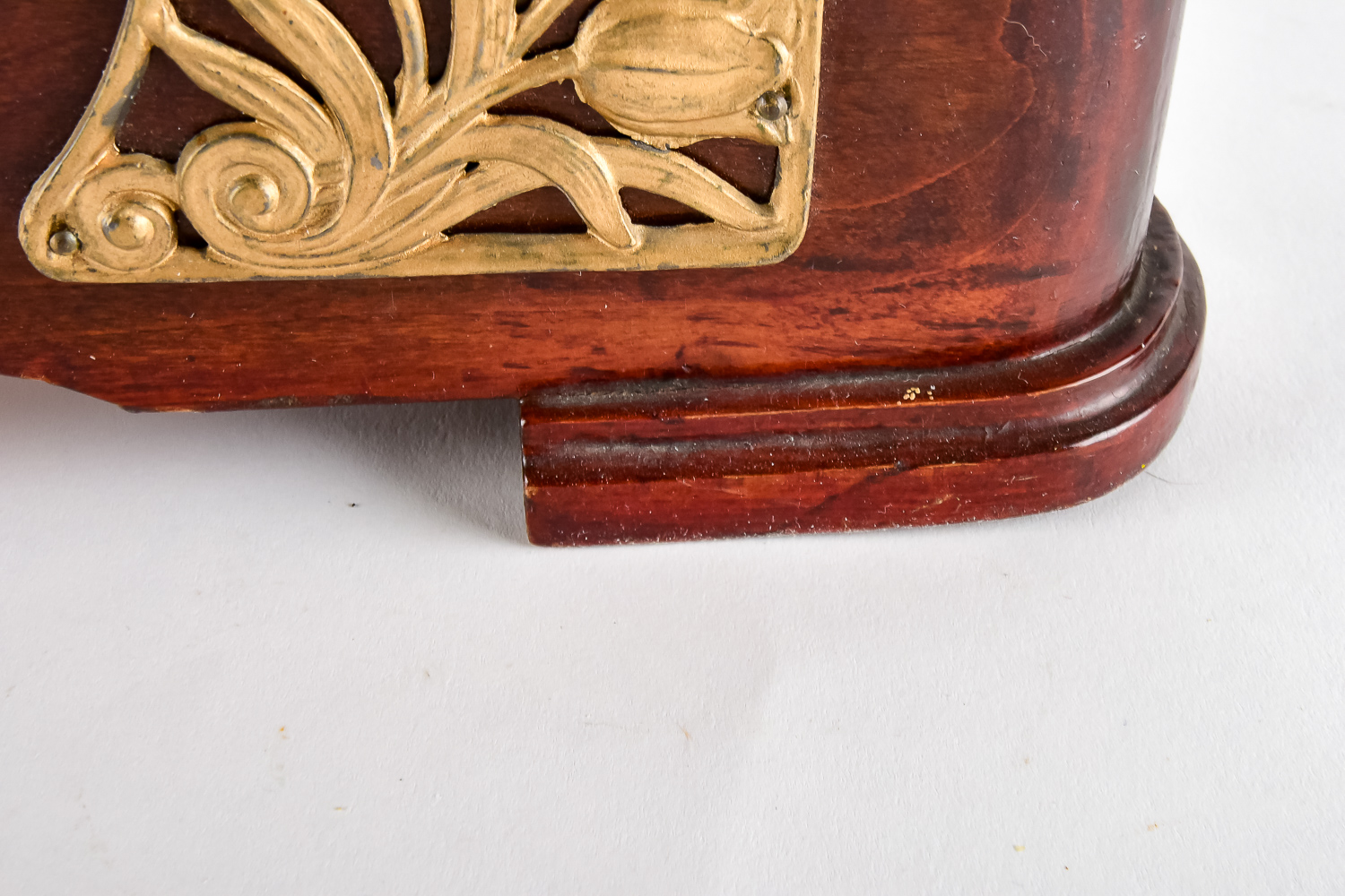 Sessions Electric Clock