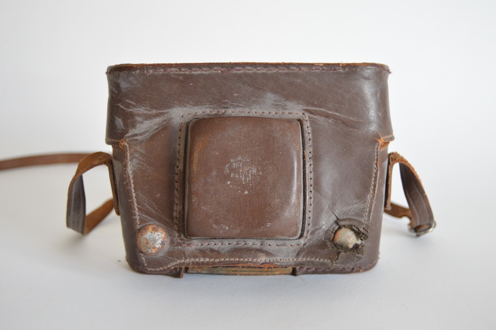 Vintage Universal Mercury II Camera