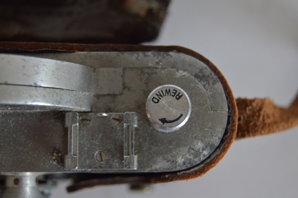 Vintage Universal Mercury II Camera