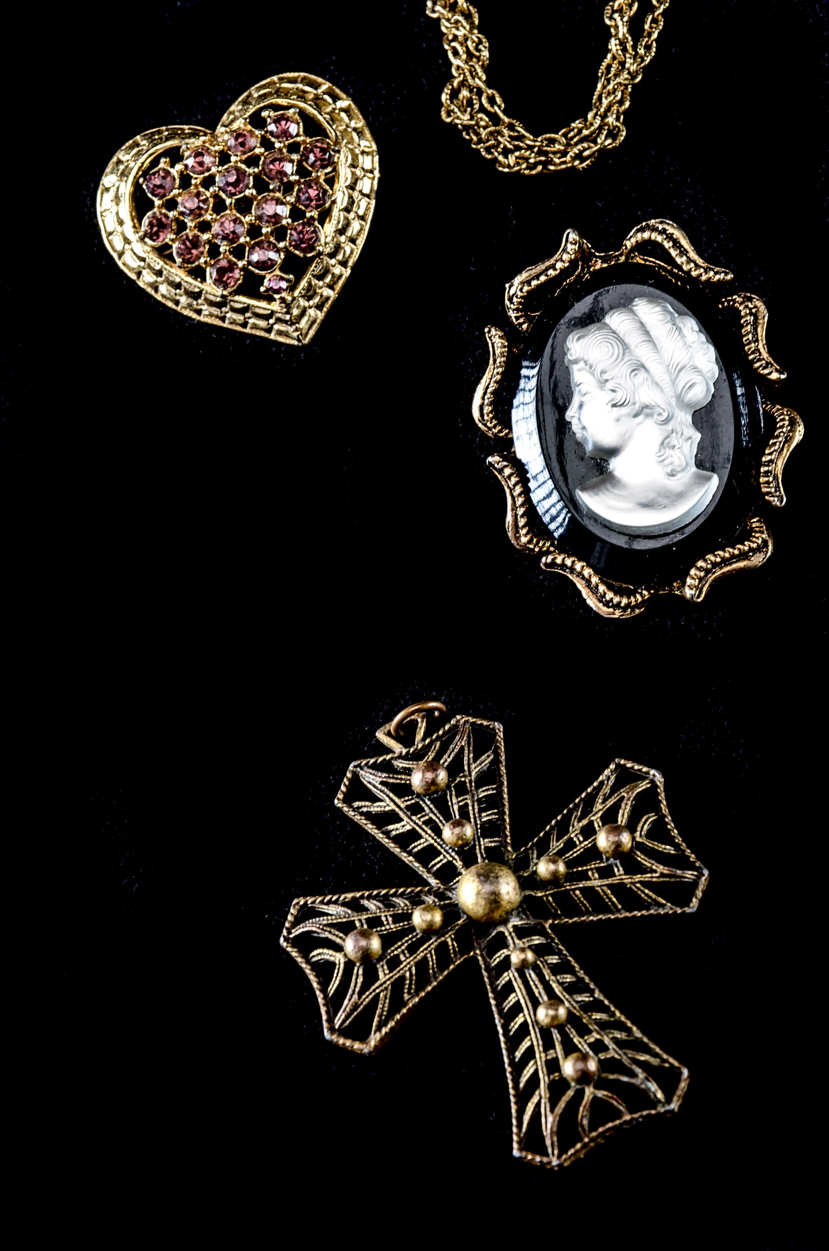 Group of Jewelry Including Horn Necklace