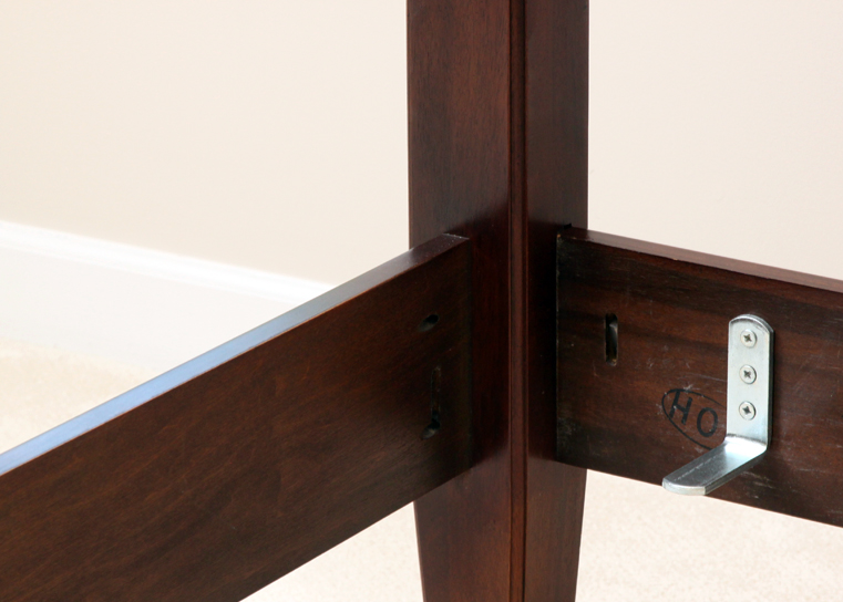 Henredon Four Poster King Bed Frame