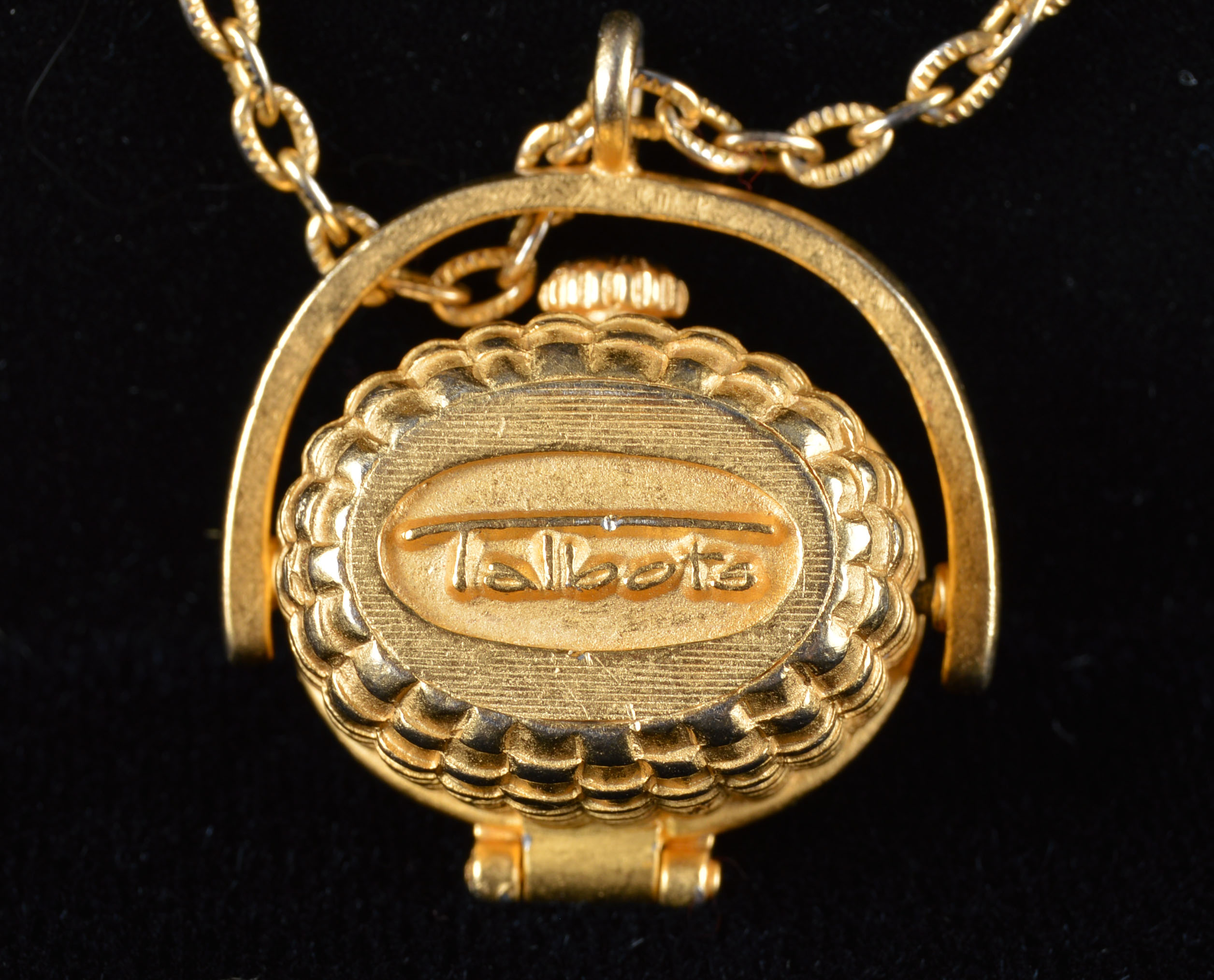 Nantucket Basket Necklace