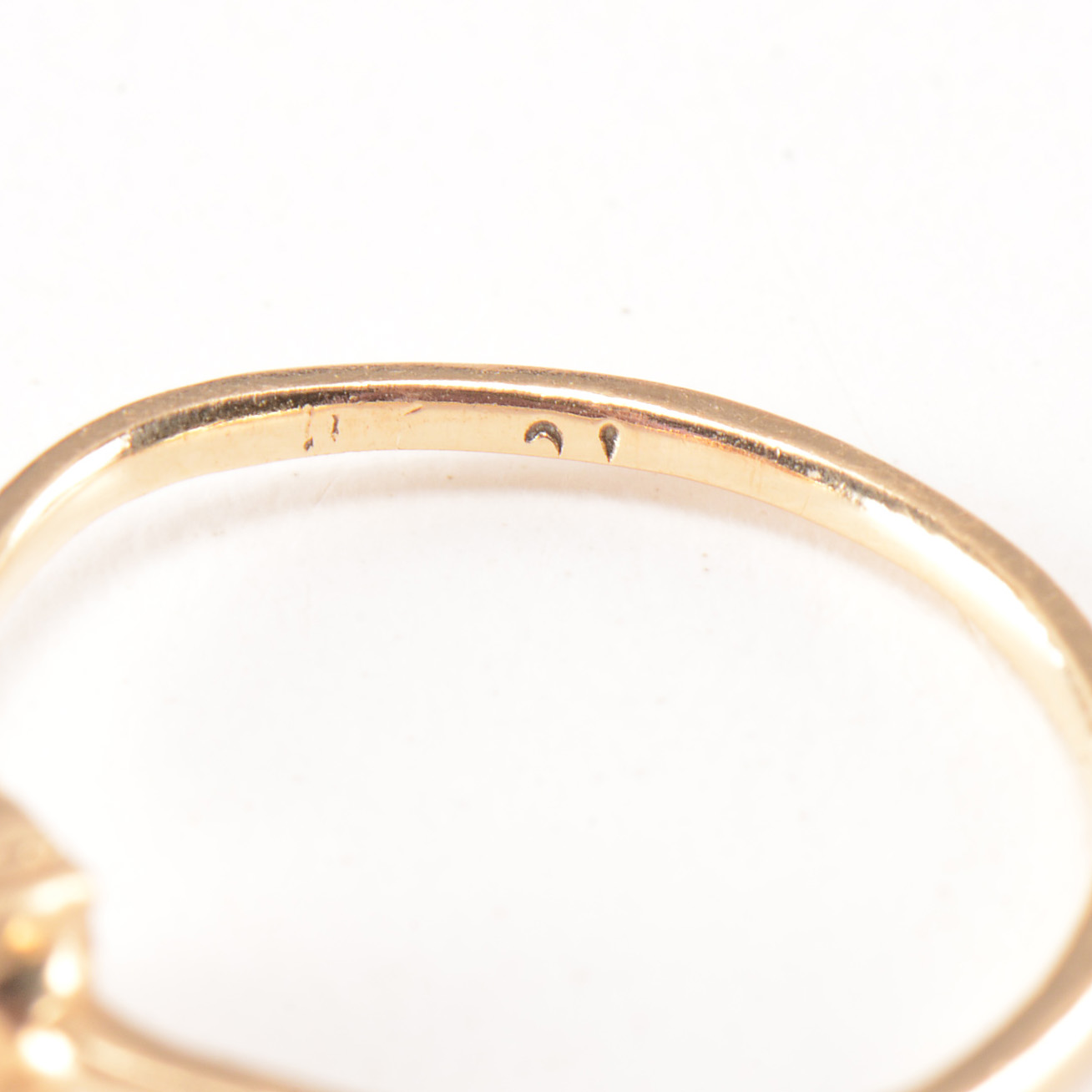 10K Yellow Gold Opal Ring