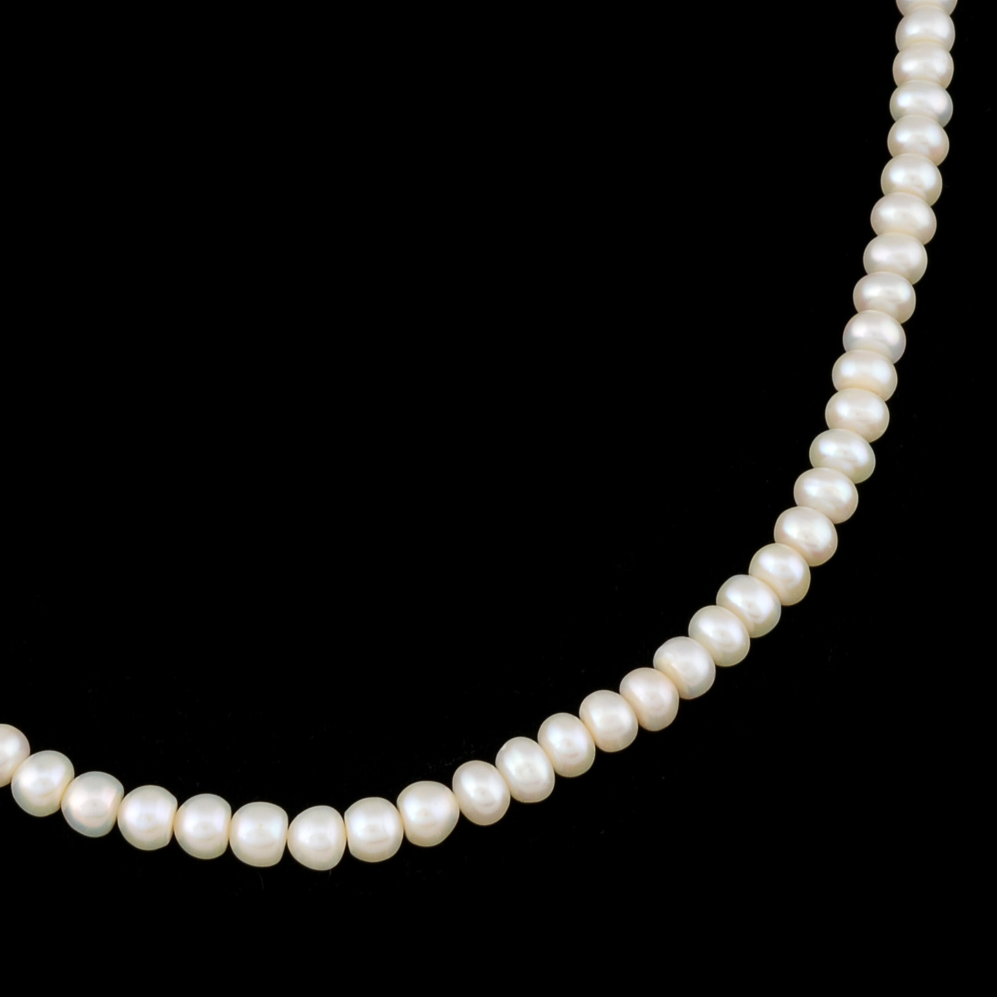 Freshwater Cultured Button Pearl Beaded Necklace with 14K Yellow Gold Clasp
