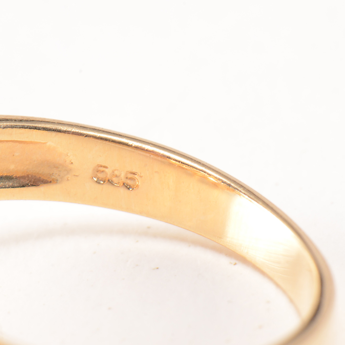 14K Yellow Gold Tanzanite and Diamond Openwork Floral Ring