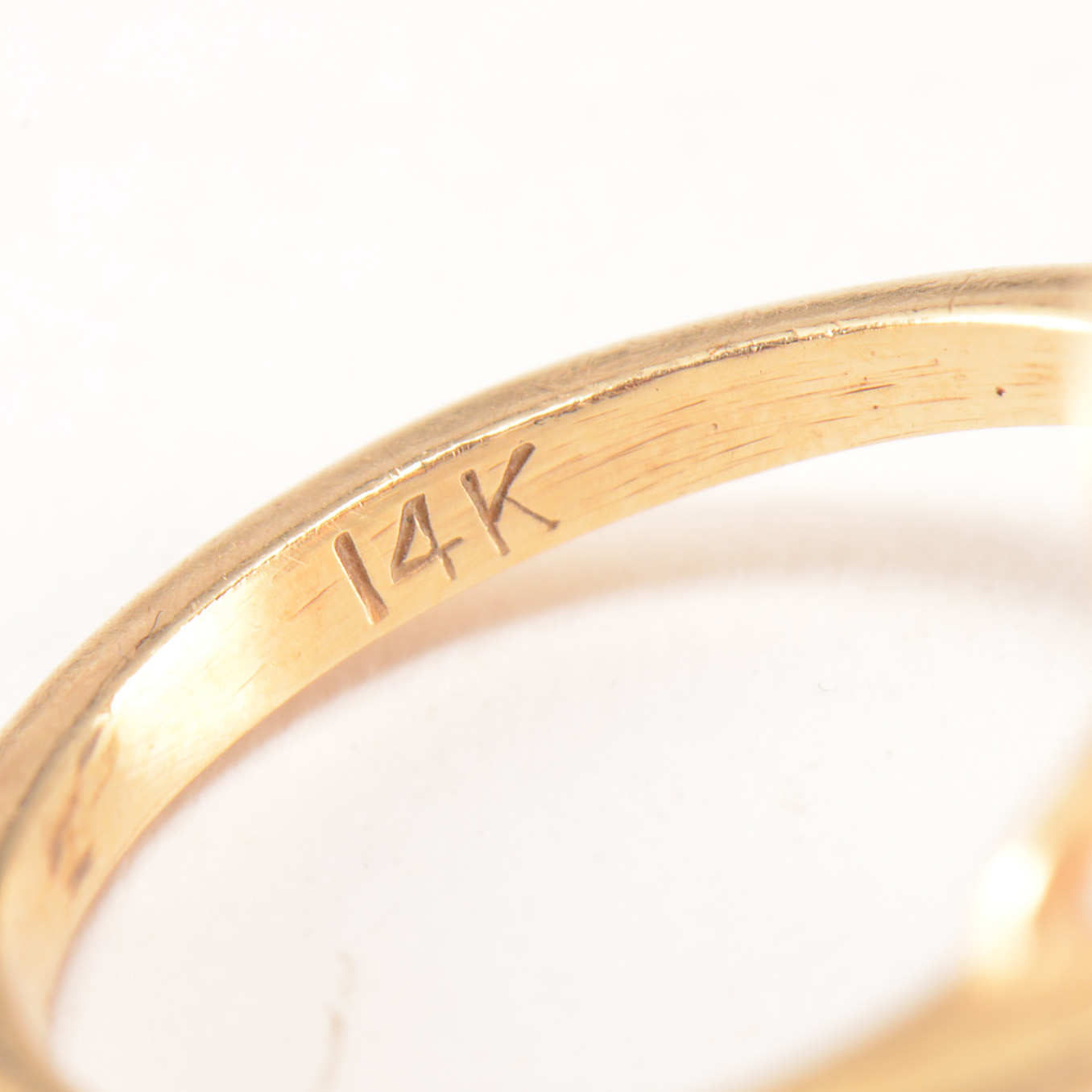 Vintage 14K Yellow Gold Amethyst Openwork Ring