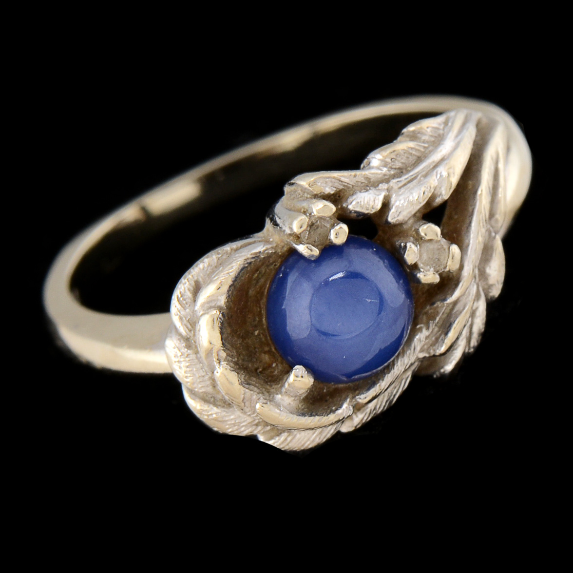 14K White Gold Synthetic Star Sapphire Openwork Foliate Ring with Cubic Zirconium Stones