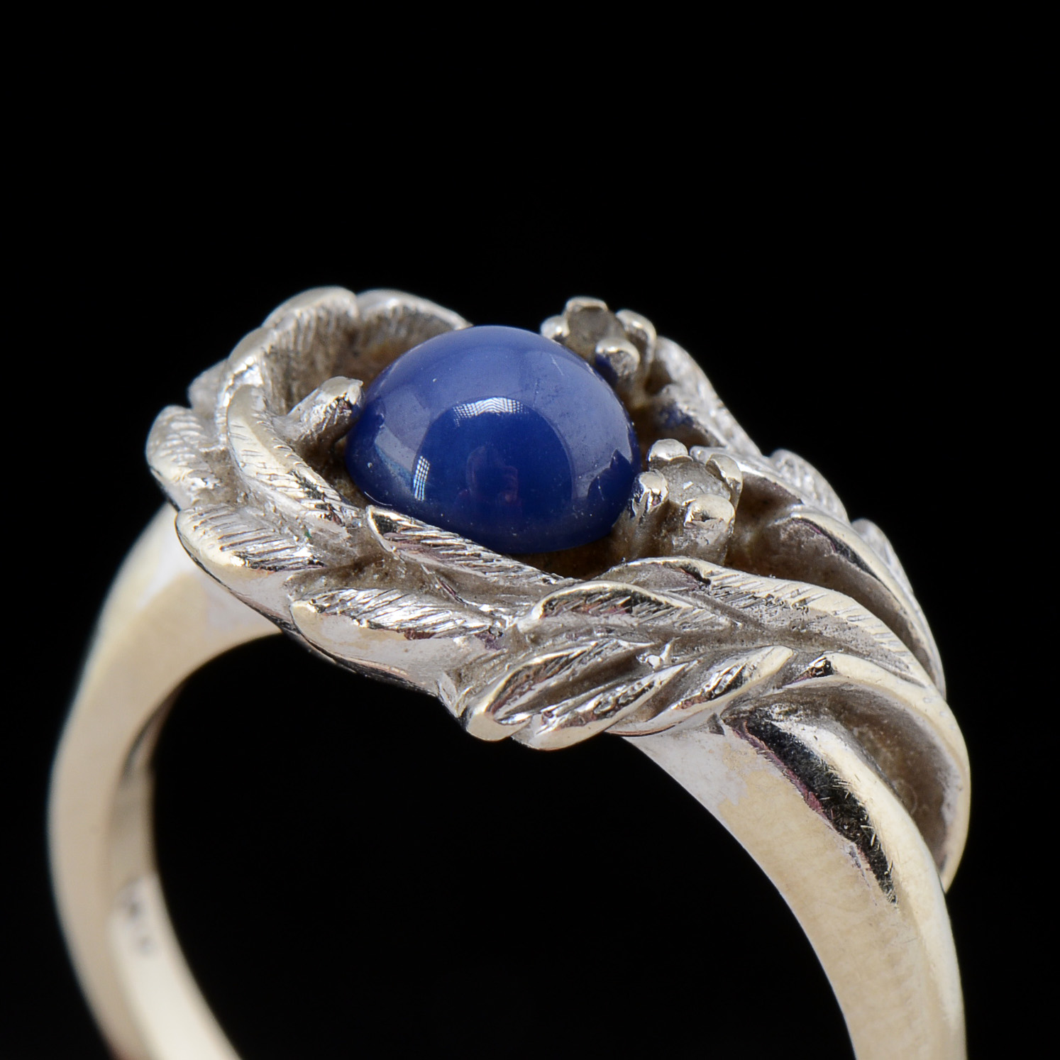 14K White Gold Synthetic Star Sapphire Openwork Foliate Ring with Cubic Zirconium Stones