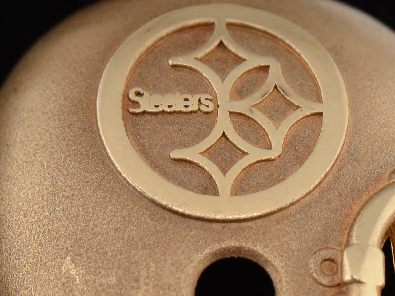 14K Yellow Gold Rope Chain with 14K Yellow Gold NFL Pittsburgh Steelers Helmet Pendant