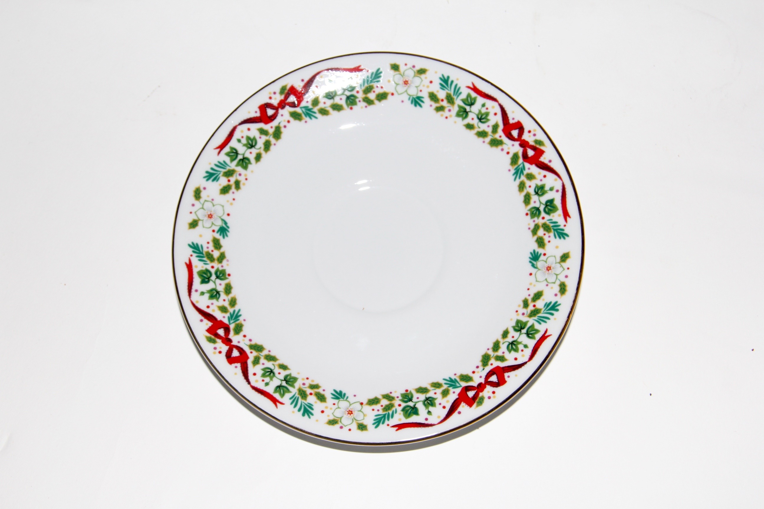 "Domestications" Holiday Dishware for Twelve
