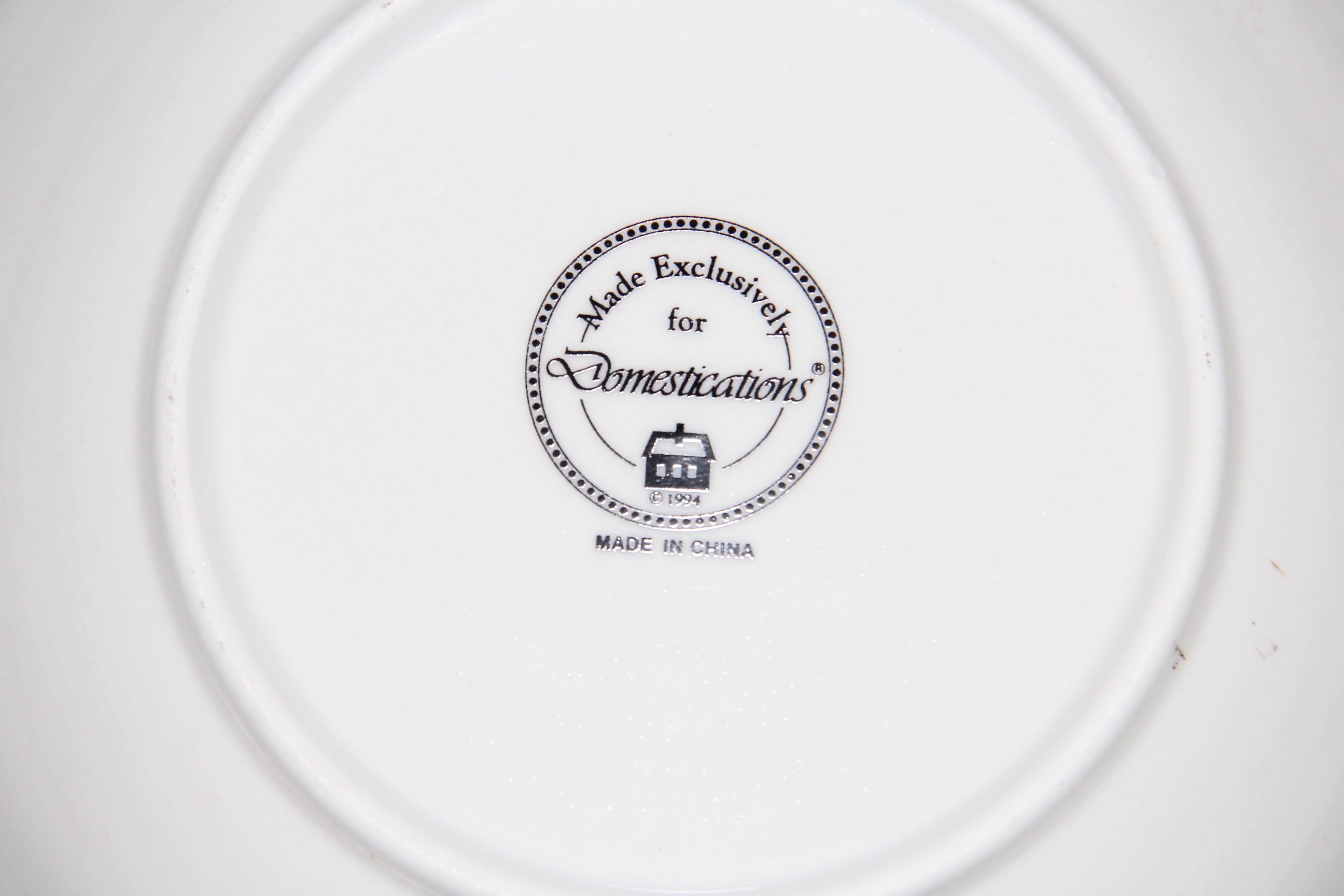 "Domestications" Holiday Dishware for Twelve