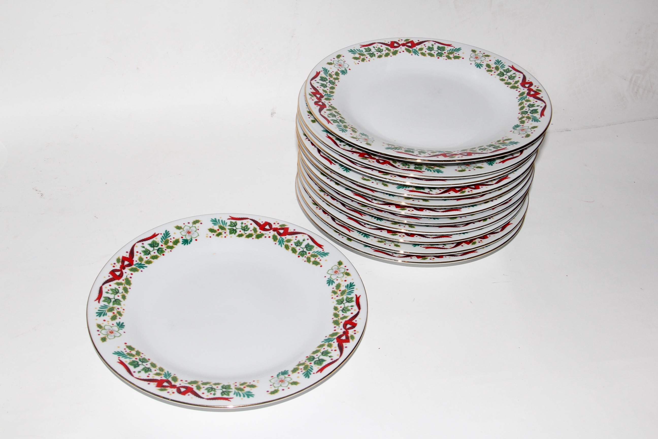 "Domestications" Holiday Dishware for Twelve
