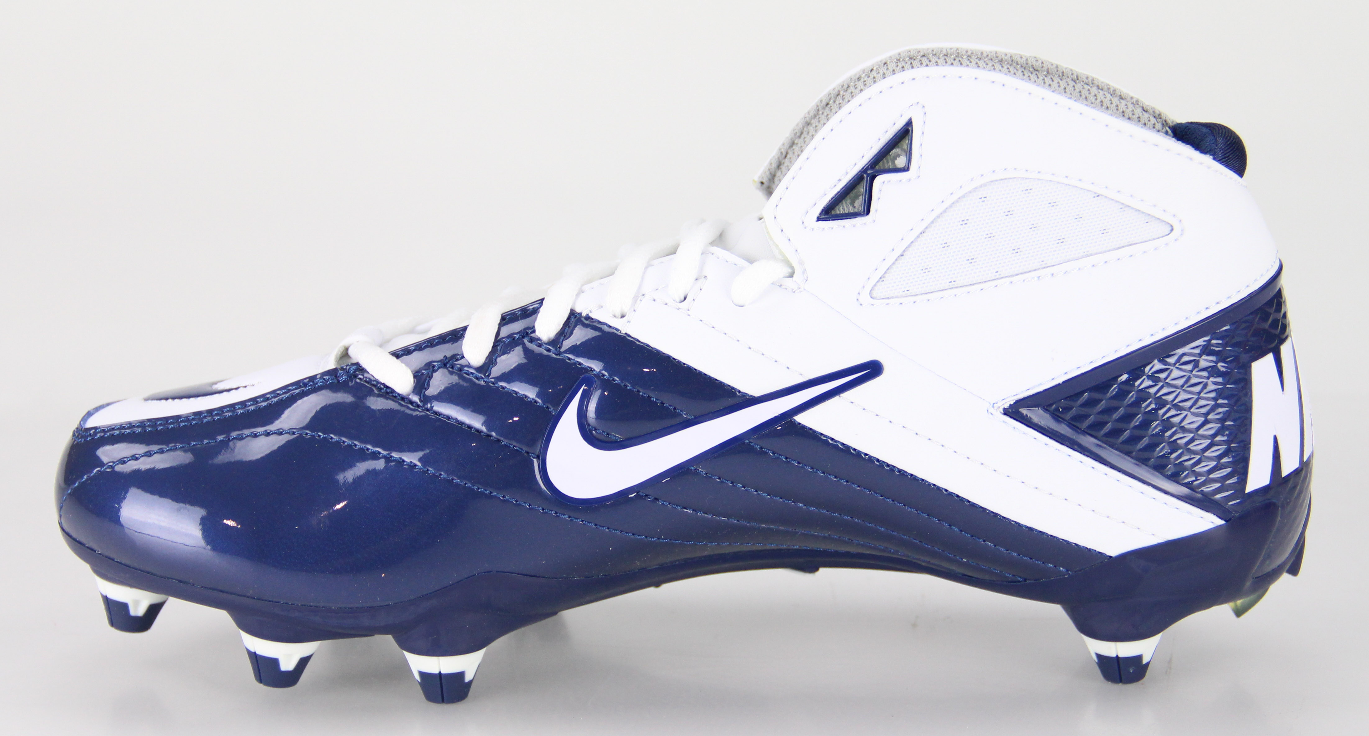 Nike Super Speed D 3/4 Cleats in Men's Size 9