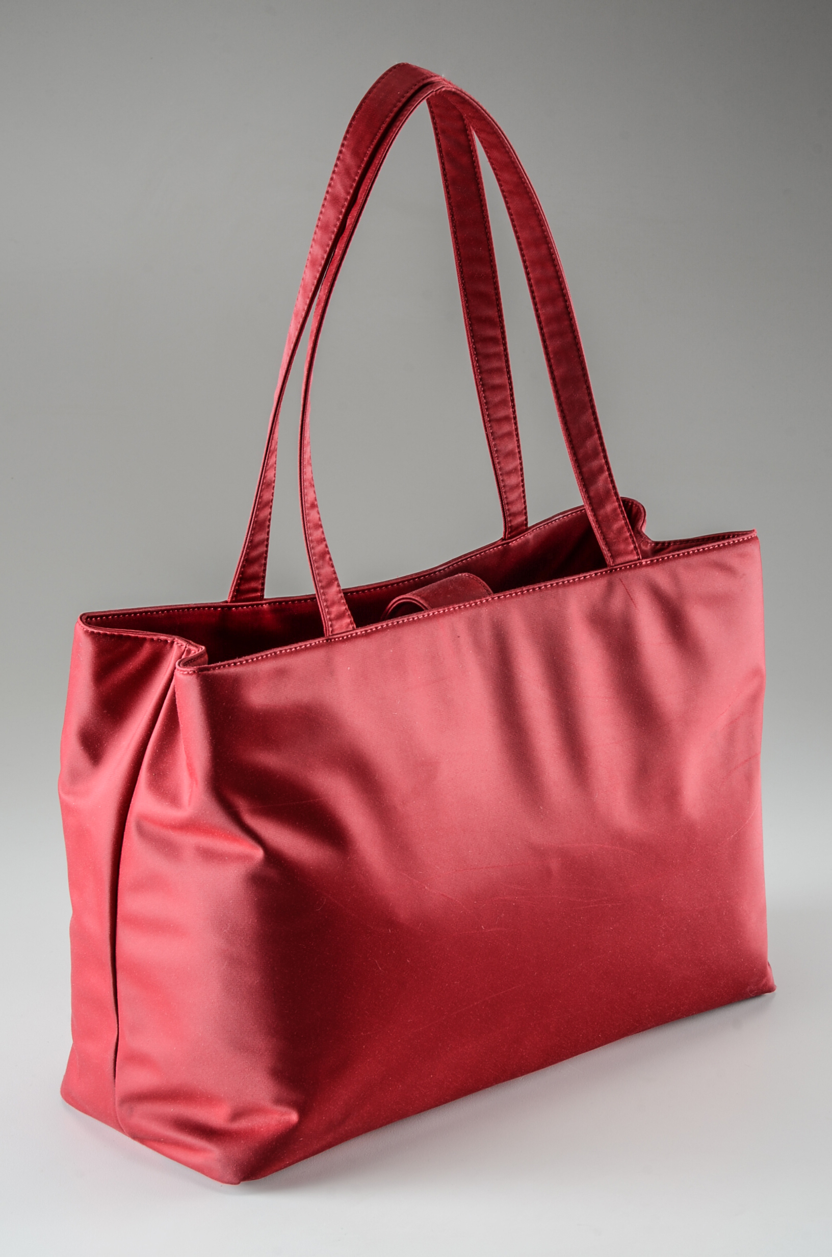Kate Spade of New York Red Nylon Shoulder Tote