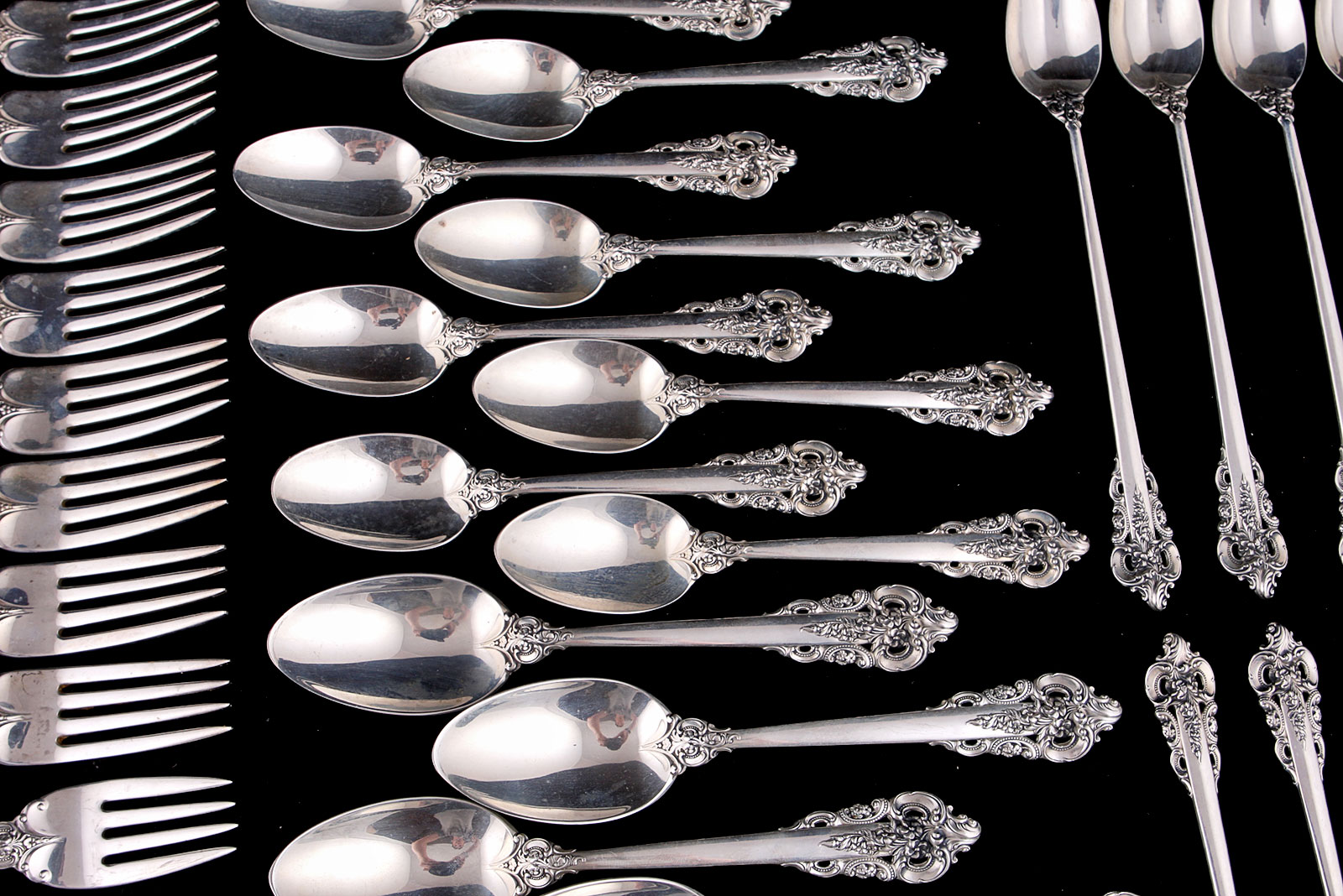 Wallace Eight Piece Sterling Silverware Set