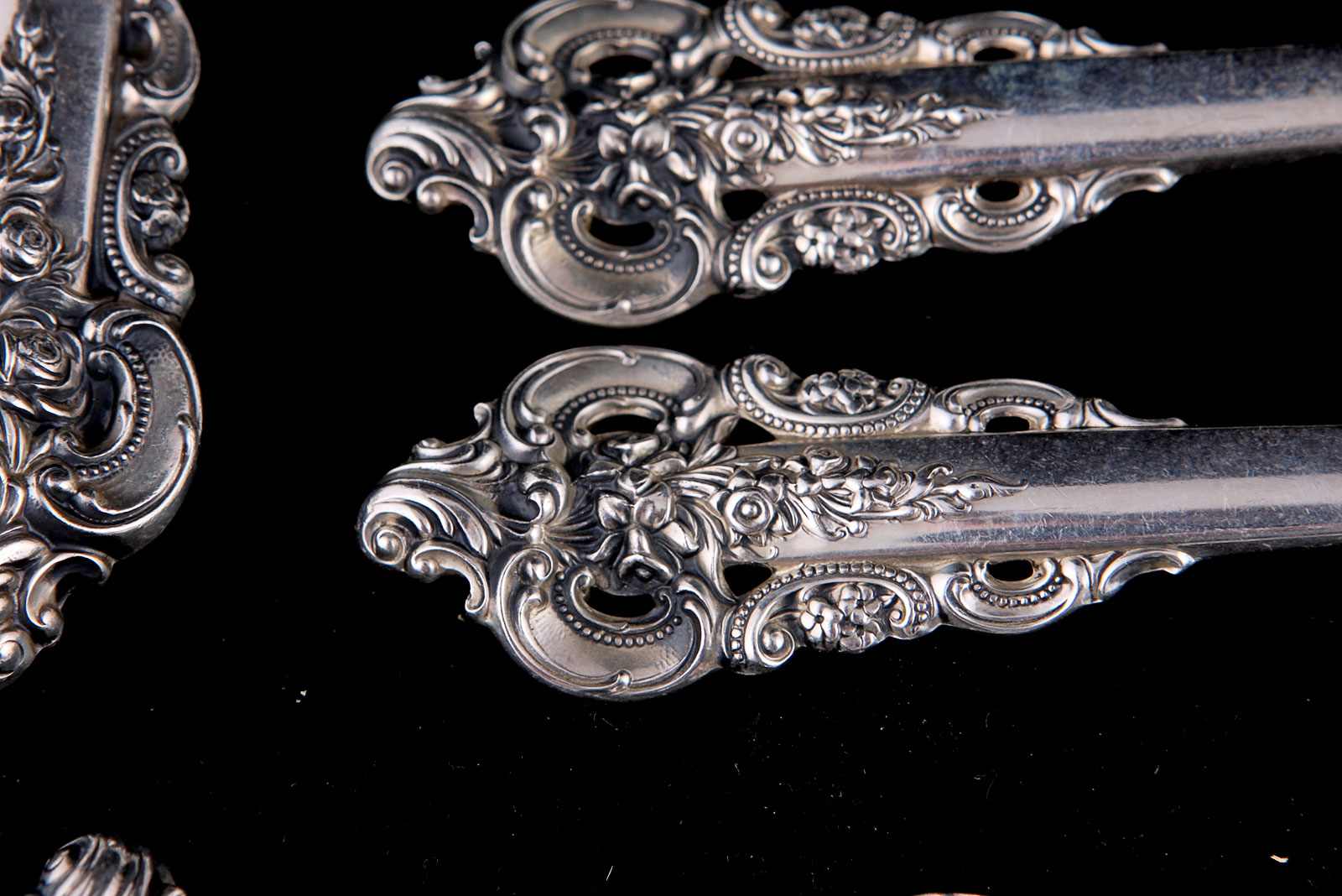 Wallace Eight Piece Sterling Silverware Set