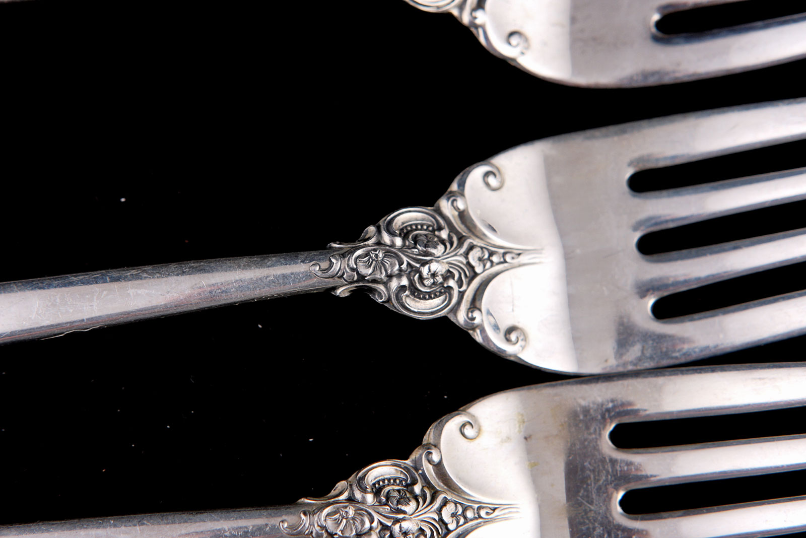 Wallace Eight Piece Sterling Silverware Set