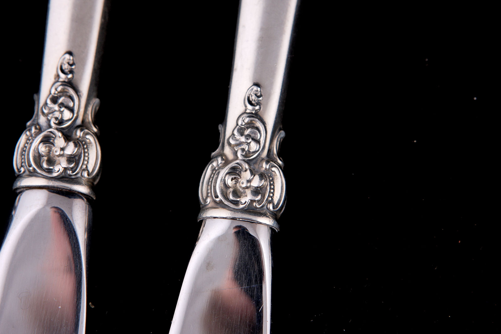 Wallace Eight Piece Sterling Silverware Set