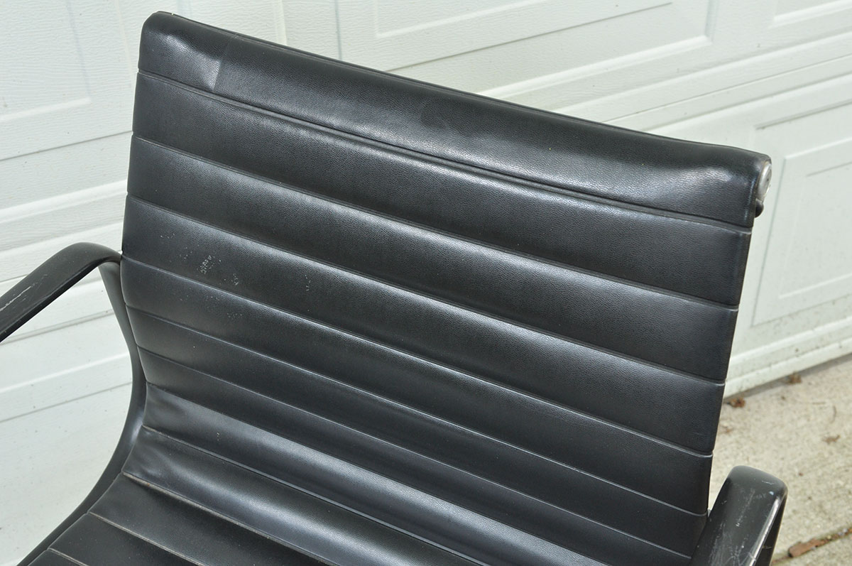 Vintage Herman Miller Eames Aluminum Group Chair