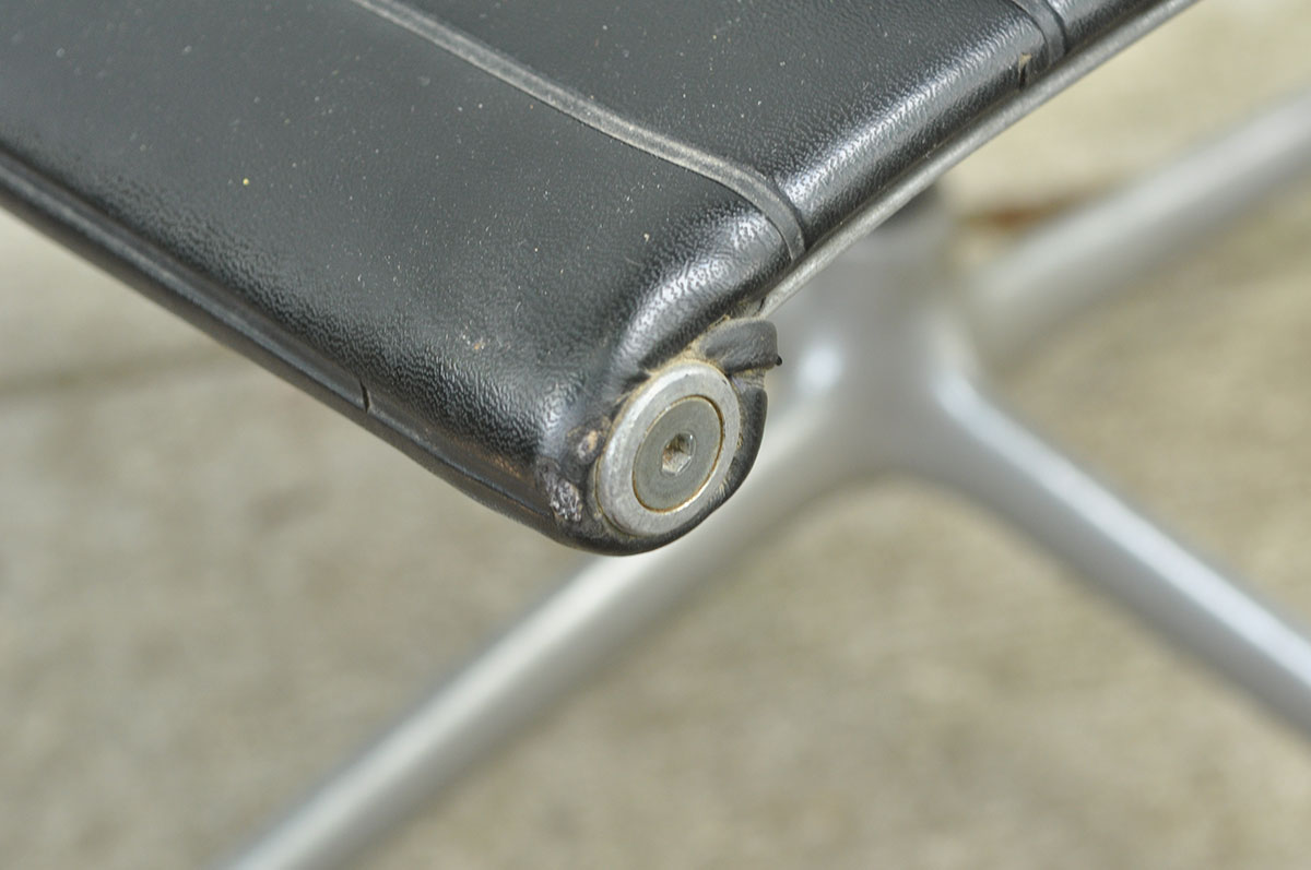 Vintage Herman Miller Eames Aluminum Group Chair