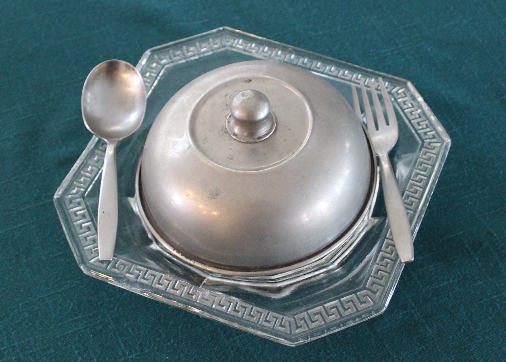 Glass Entertainment Grouping