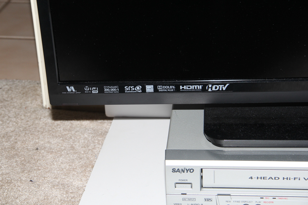 Vizip 34" Television and Vintage Sanyo VHS Player