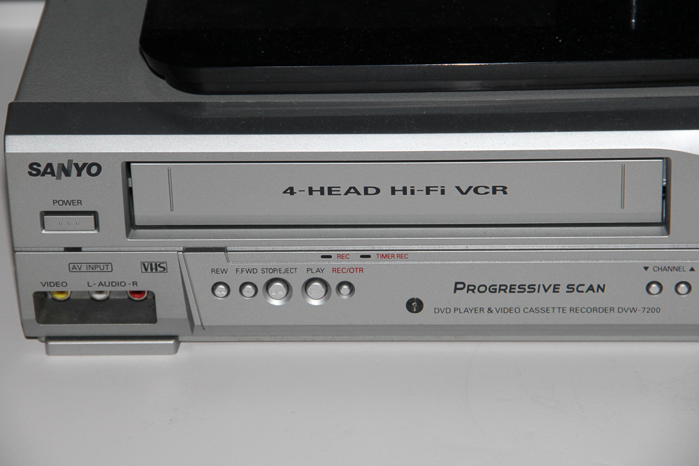 Vizip 34" Television and Vintage Sanyo VHS Player