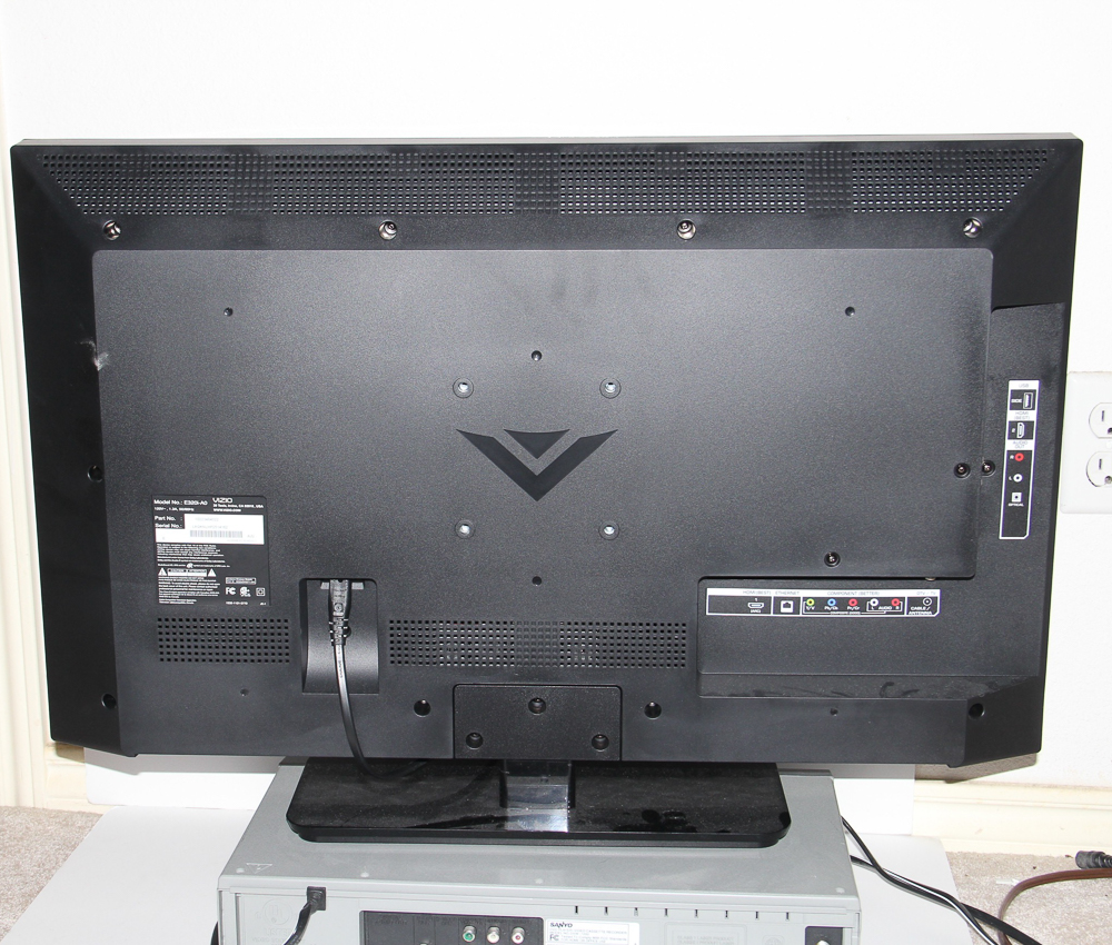 Vizip 34" Television and Vintage Sanyo VHS Player