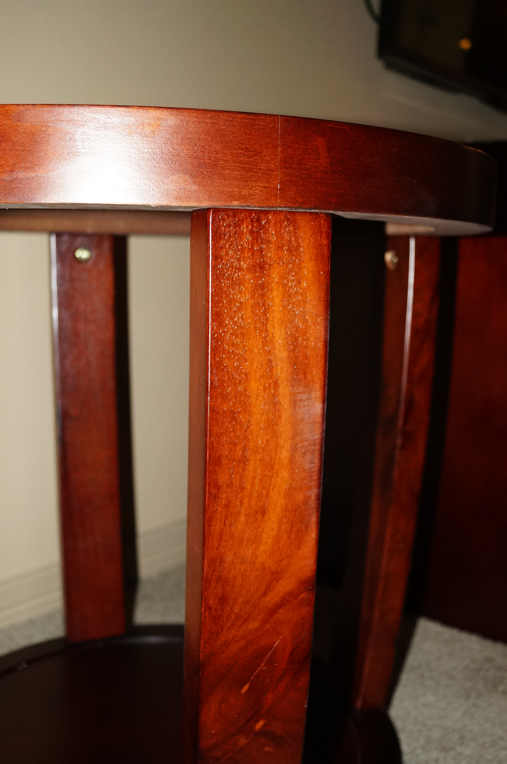 Coaster Fine Furniture Round Side Table