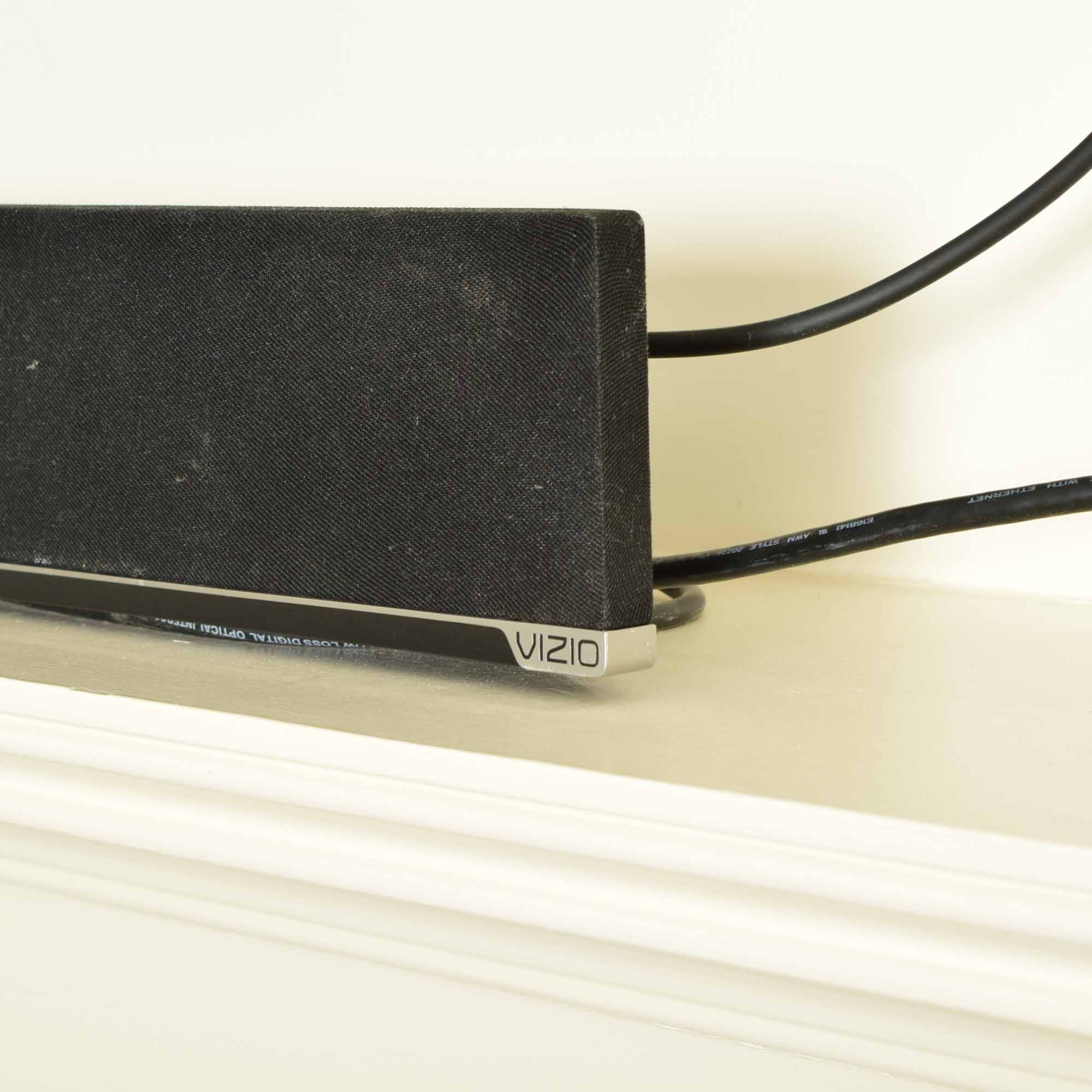 Vizio Sound Bar System Model S4221 w-C4 and Speaker