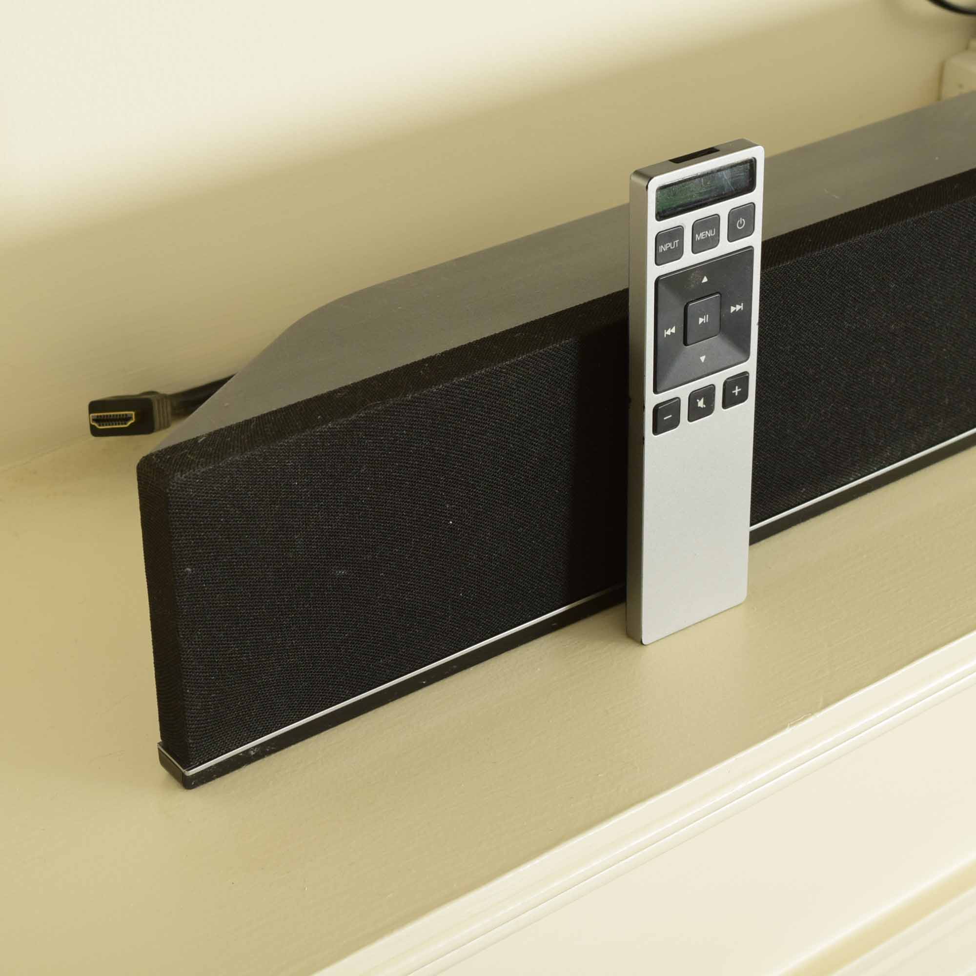 Vizio Sound Bar System Model S4221 w-C4 and Speaker