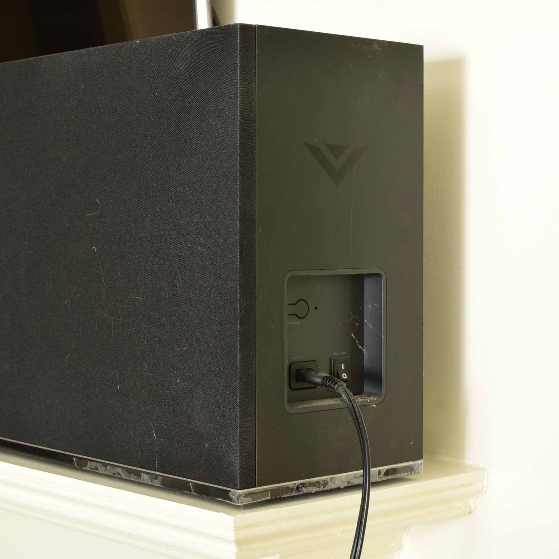 Vizio Sound Bar System Model S4221 w-C4 and Speaker